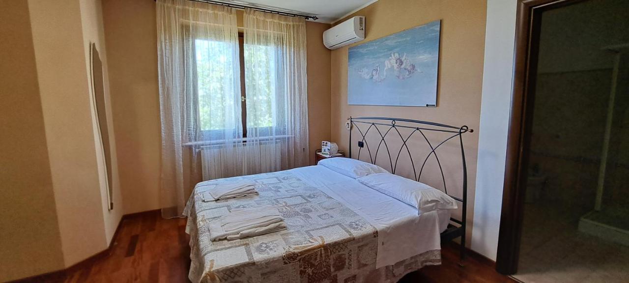 B & B Le Tre Rose Tollo Exterior photo