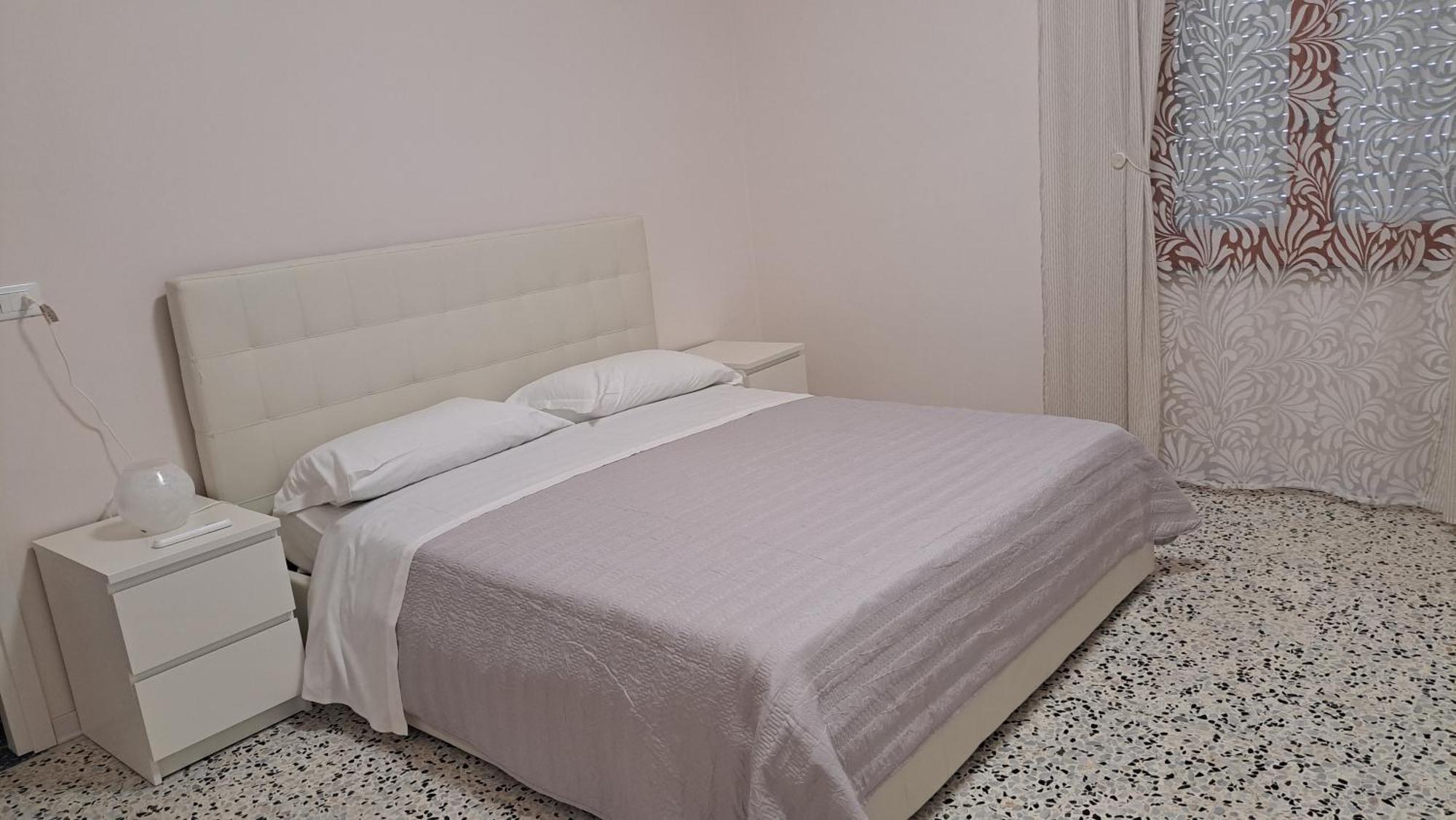 B & B Le Tre Rose Tollo Exterior photo
