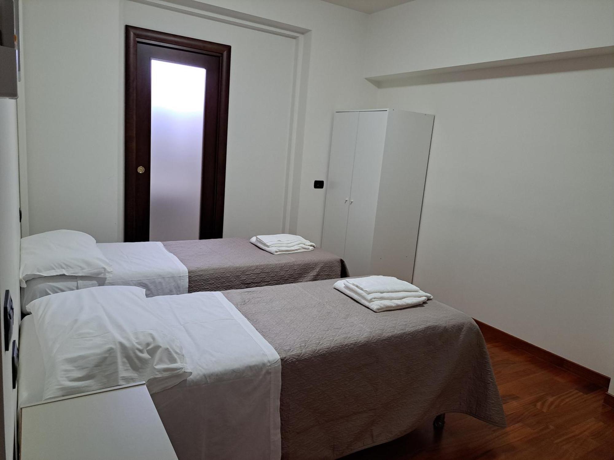 B & B Le Tre Rose Tollo Exterior photo